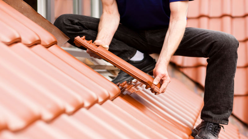 Hiring Someone to Do Roofing in Normal, IL