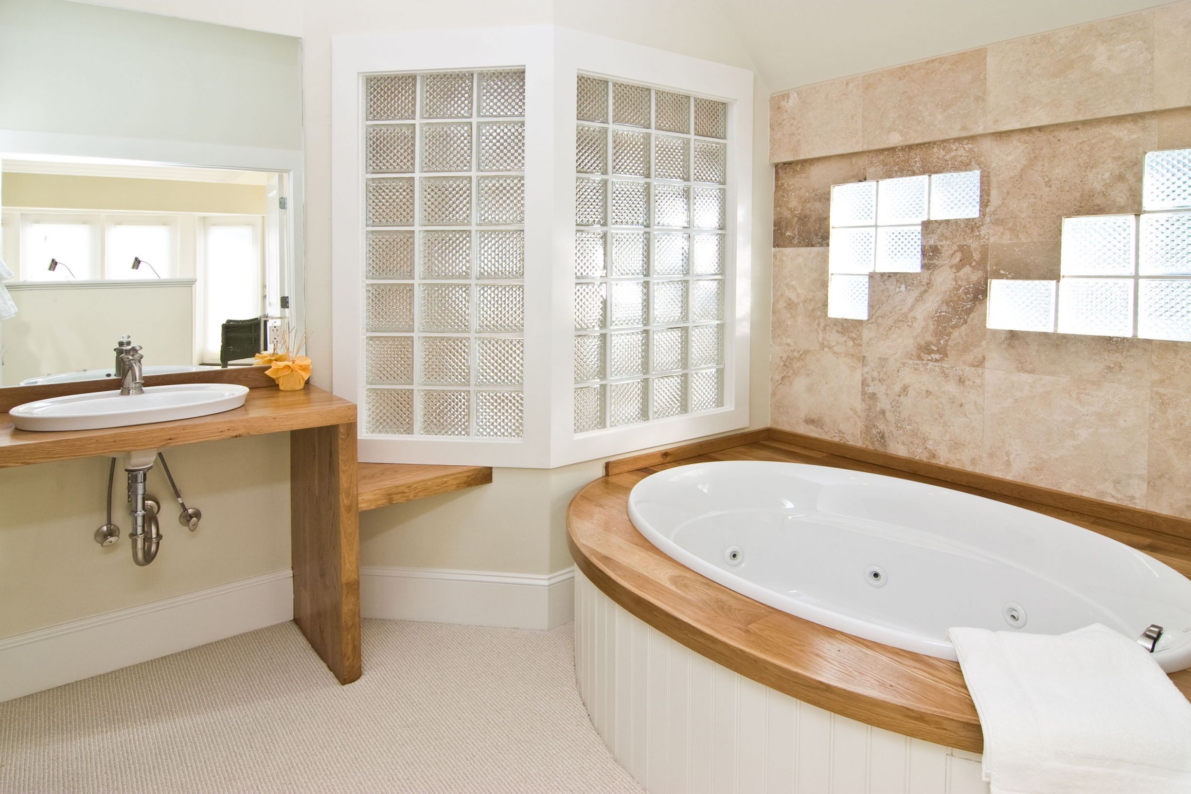 Why You Should Consider a Walk-In Tub in Washington