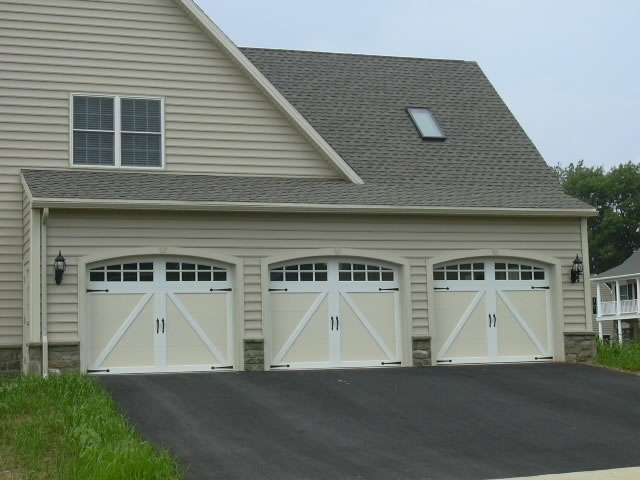 How To Safely Maintain and Repair Your Garage Door in Chicago